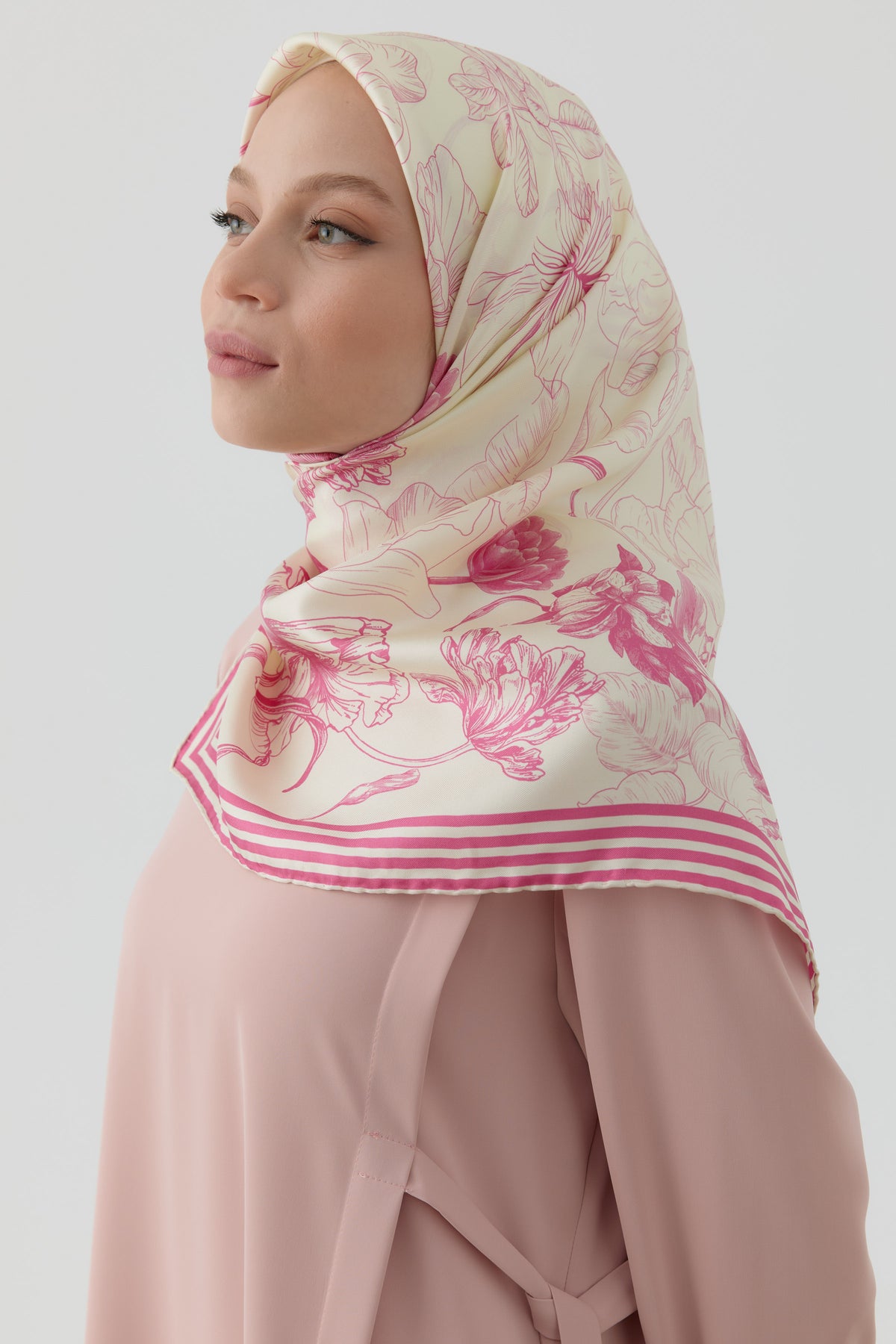 Nazenin Twill Silk Scarf - Pink