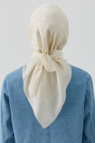 Nevgül Jakar Naturel Eşarp - Ekru TUGBA
