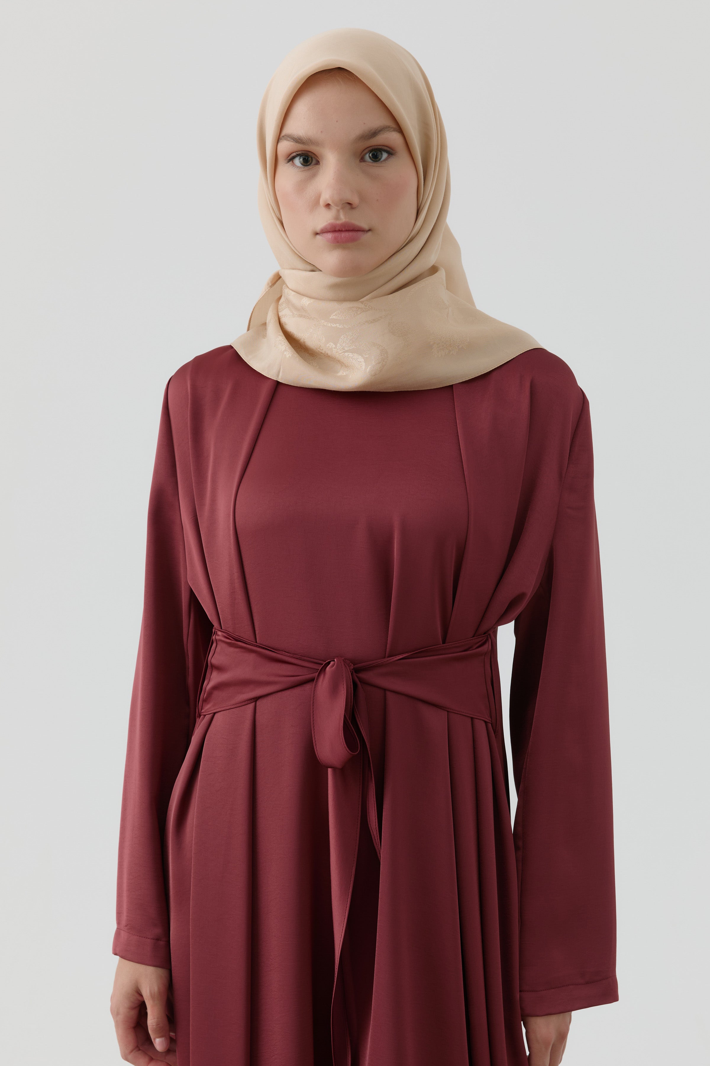 Nevgül Kenar Detaylı Naturel Eşarp - Bej TUGBA