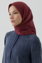 Nevgül Kenar Detaylı Naturel Eşarp - Bordo TUGBA