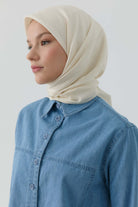 Nevgül Kenar Detaylı Naturel Eşarp - Ekru TUGBA