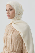 Nevgül Kenar Detaylı Naturel Şal - Ekru TUGBA