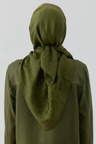 Nevgül Kenar Detaylı Naturel Eşarp - Haki TUGBA