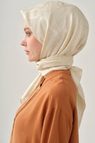 Dalgalı Nida Naturel Eşarp - Krem TUGBA