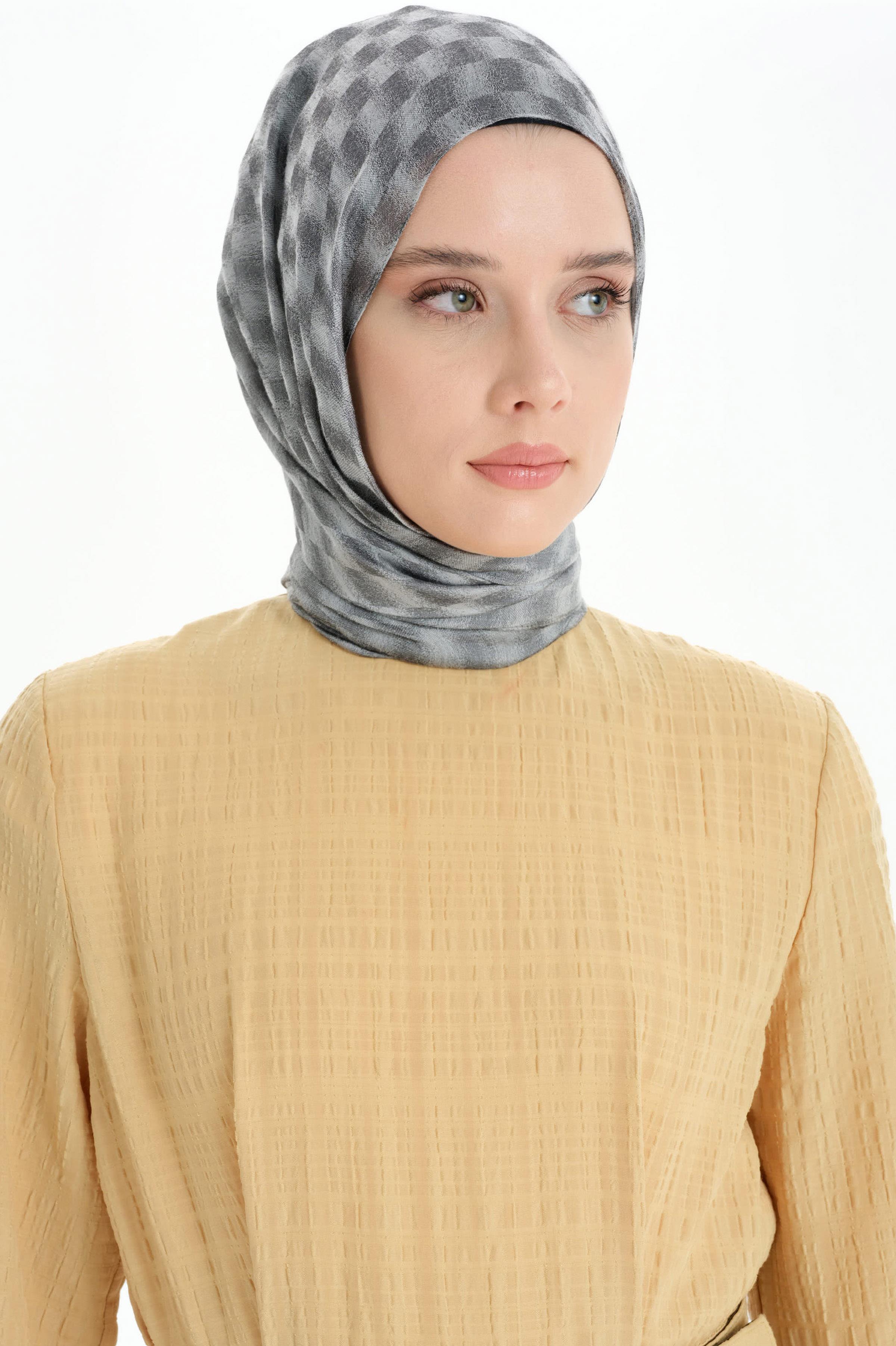 Kare Desen Viskon Şal - Gri TUGBA