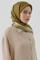 Nokta Çerçeveli İpek Eşarp - Fıstık Yeşili TUGBA