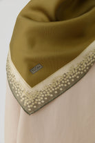 Nokta Çerçeveli İpek Eşarp - Fıstık Yeşili TUGBA