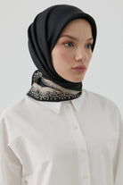 Nokta Çerçeveli İpek Eşarp - Siyah TUGBA