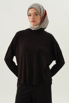 Önü Garnili Sweat - Siyah TUGBA