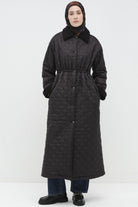 Peluş Detaylı Kapitone Manto - Siyah TUGBA