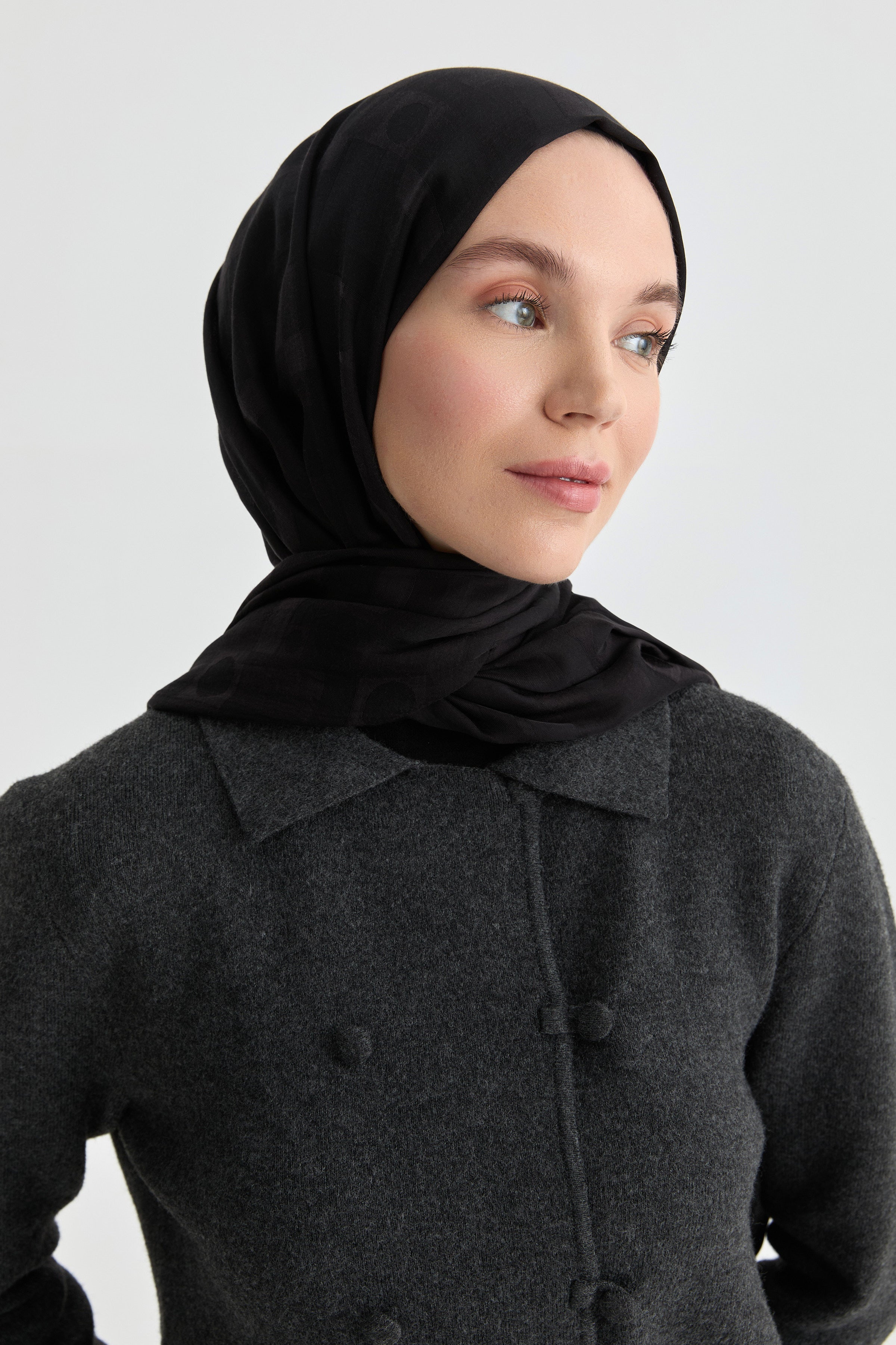 Miray Jakar Natural Şal - Siyah TUGBA