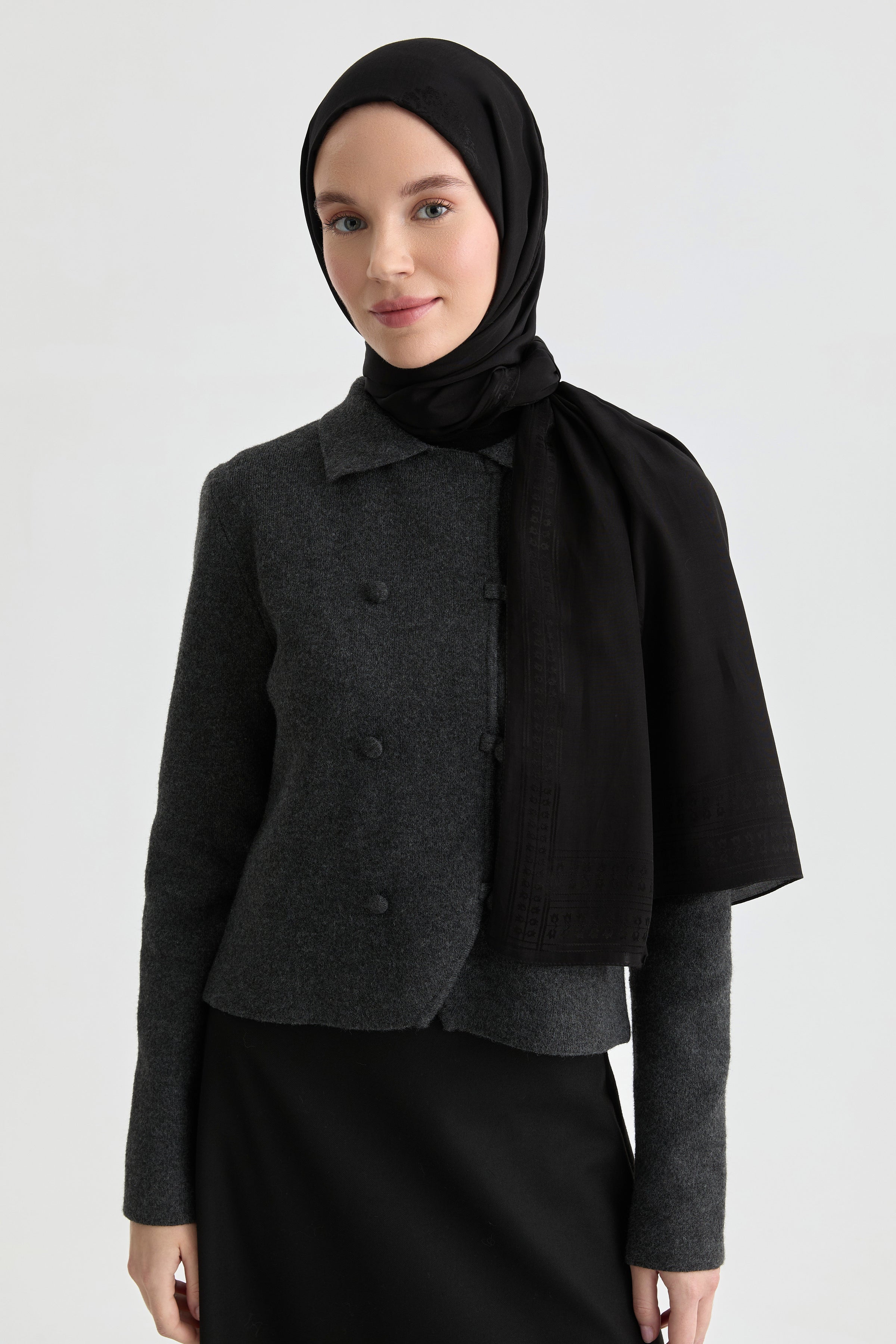 Füruzan Jakar Natural Şal - Siyah TUGBA