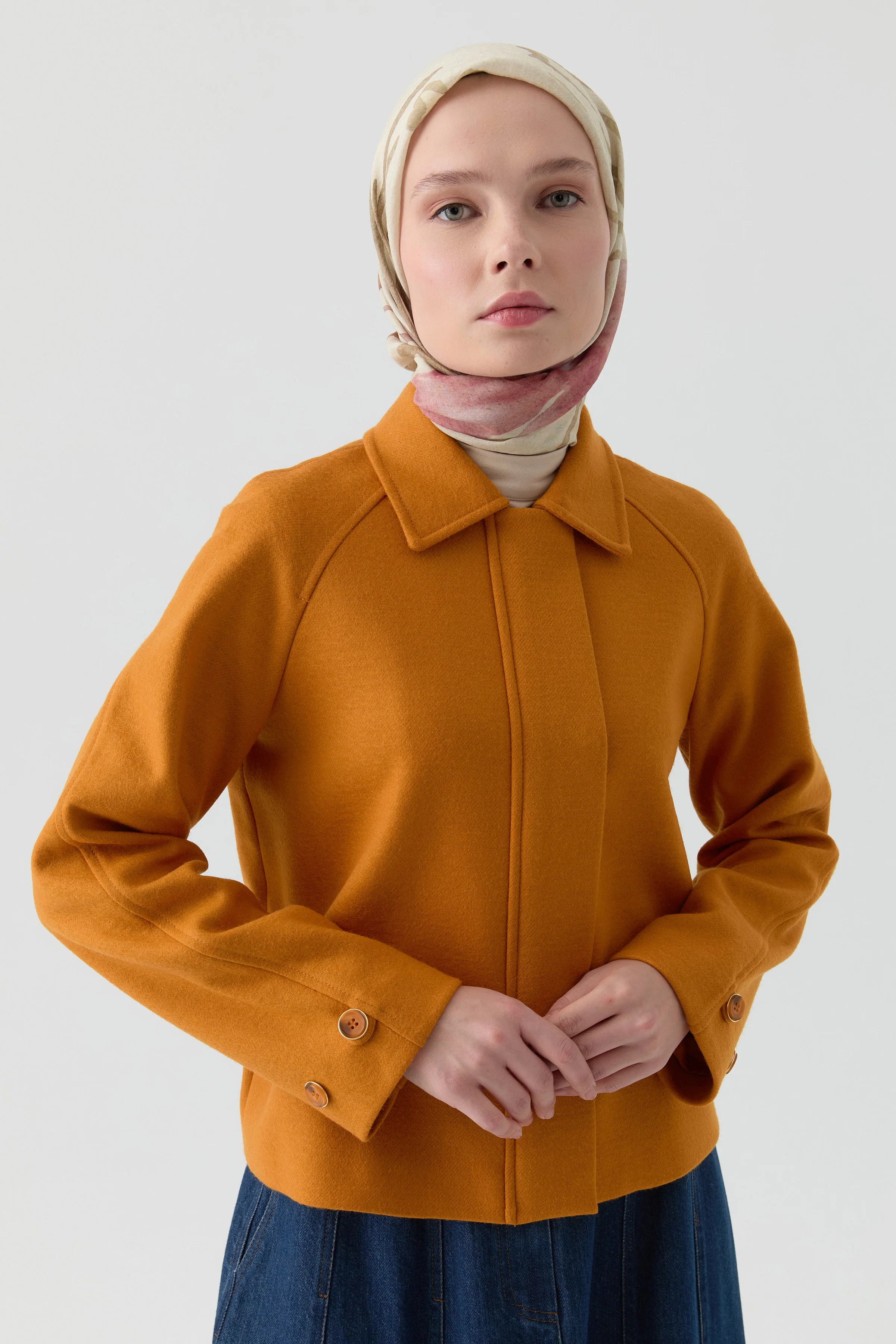 Kol Düğmeli Mini Keçe Ceket - Hardal TUGBA