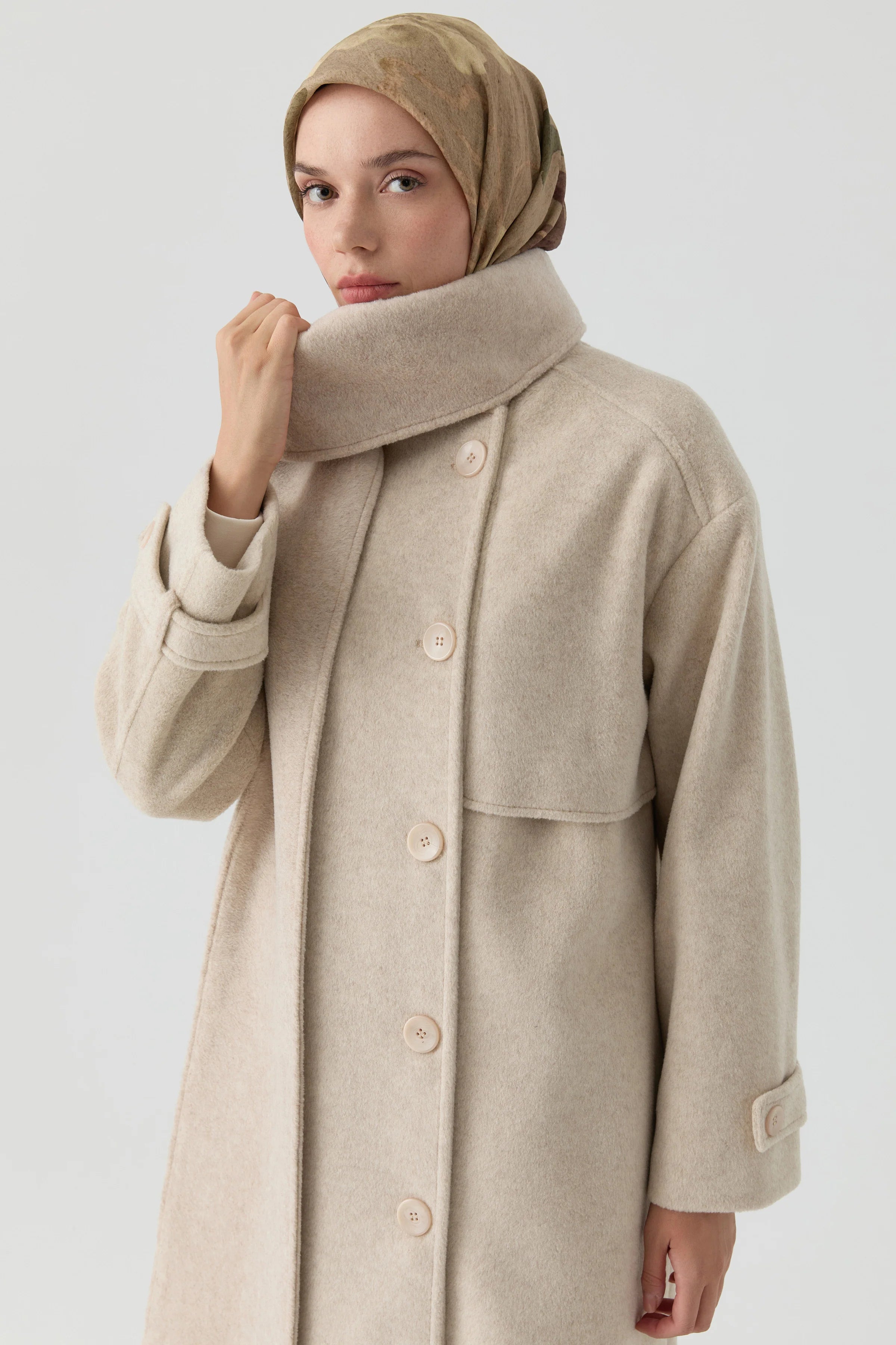 Seyyar Atkılı Kruvaze Kaban - Bej TUGBA