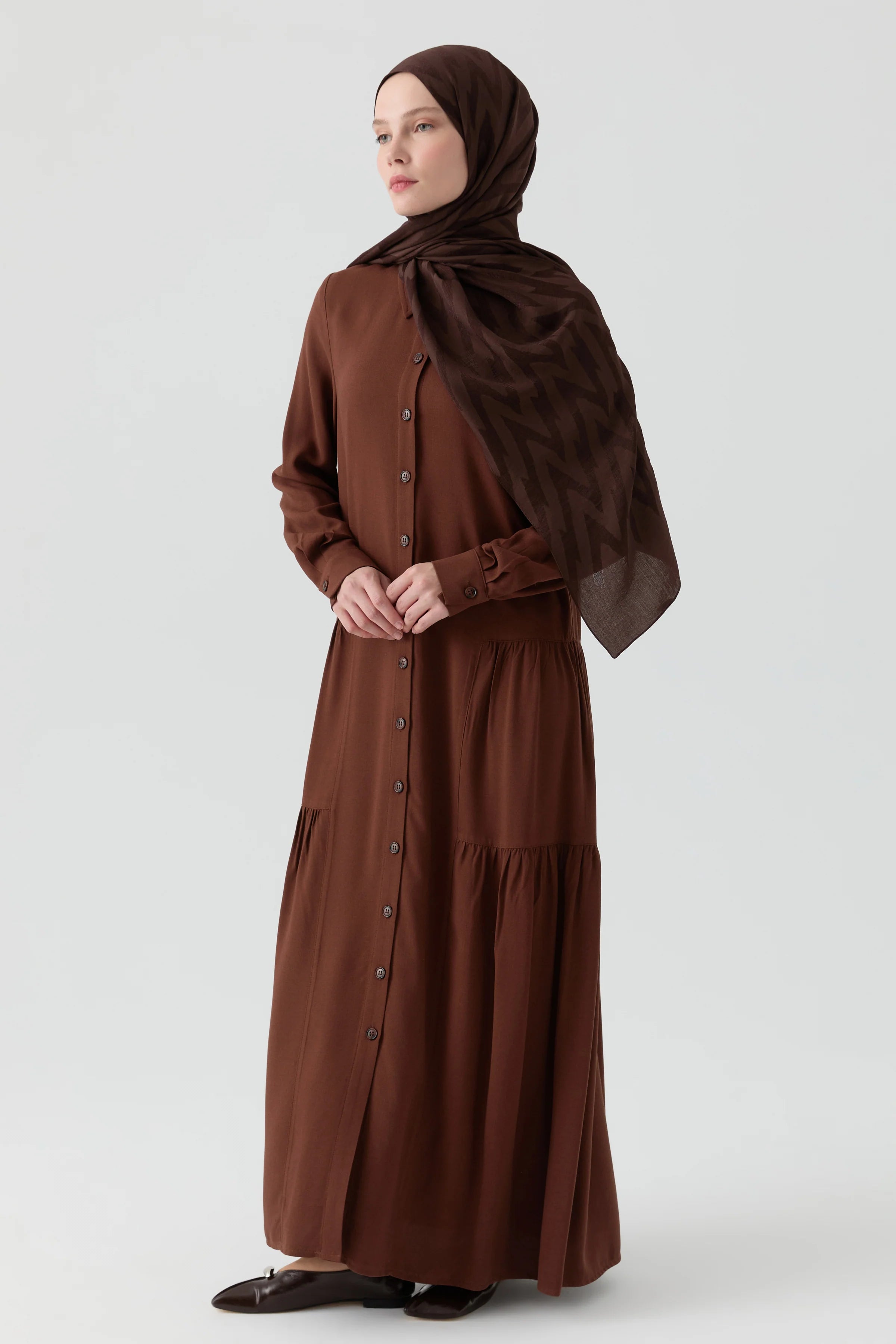 Büzgü Detaylı Elbise - Kahve TUGBA