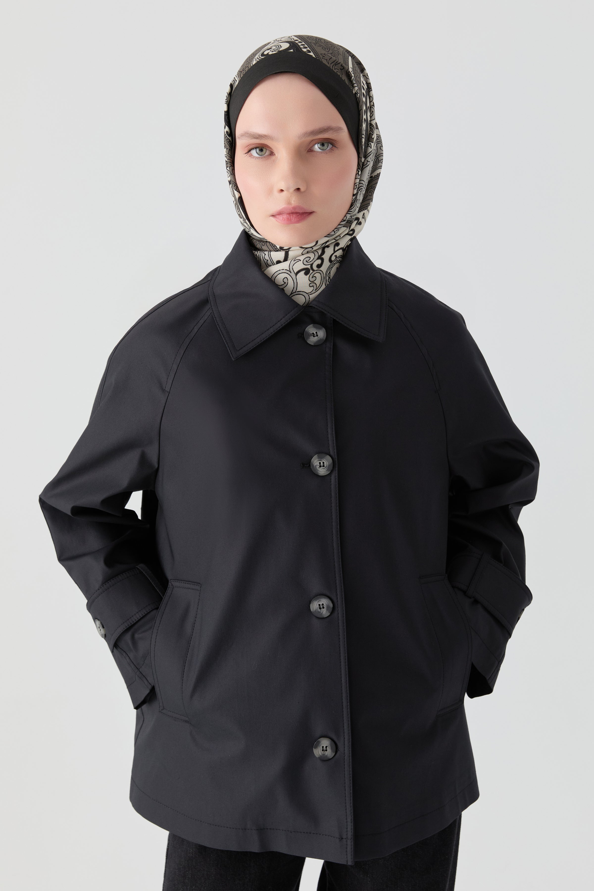 Kısa Trençkot - Siyah TUGBA