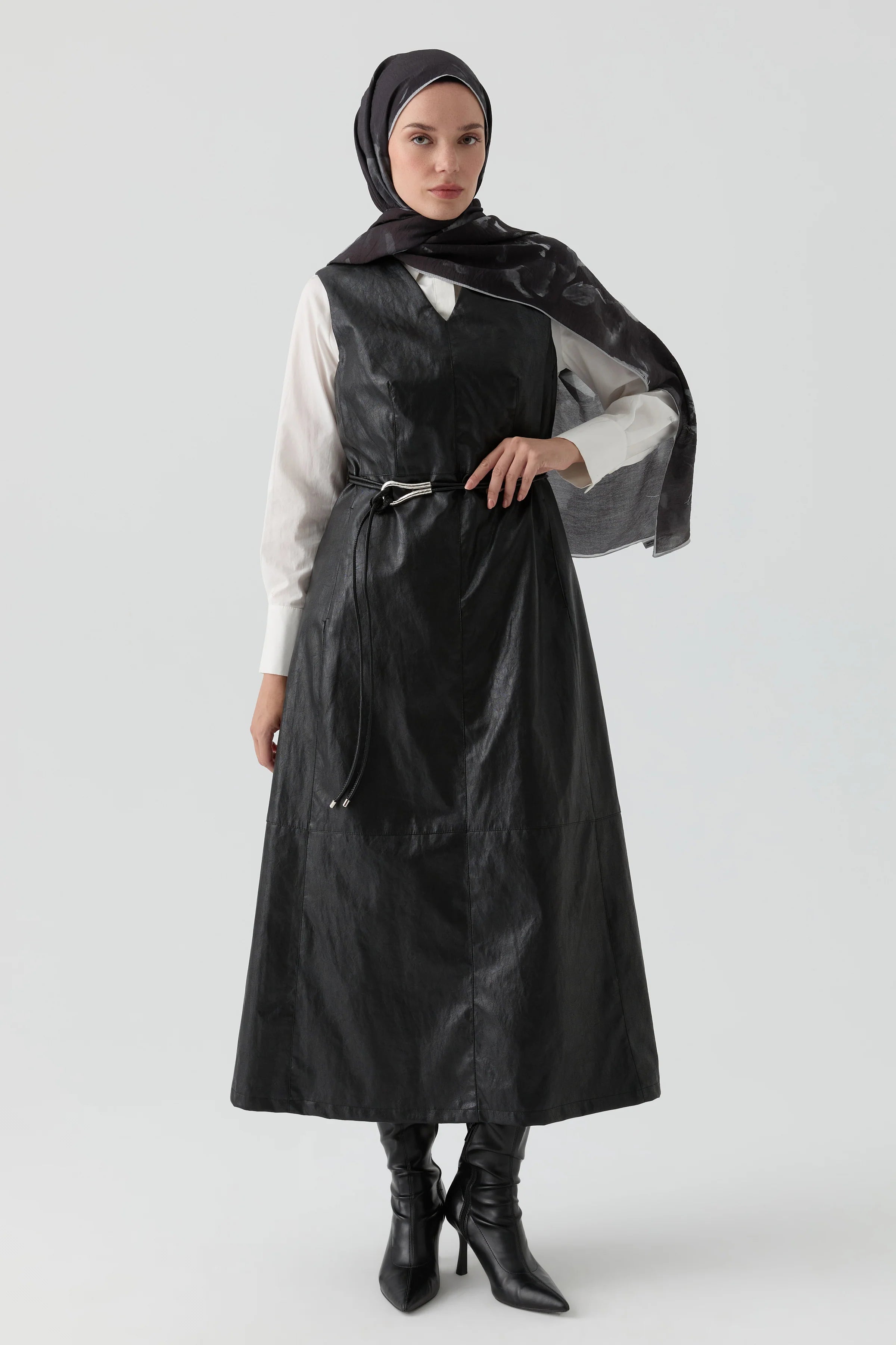 Deri Jile - Siyah TUGBA