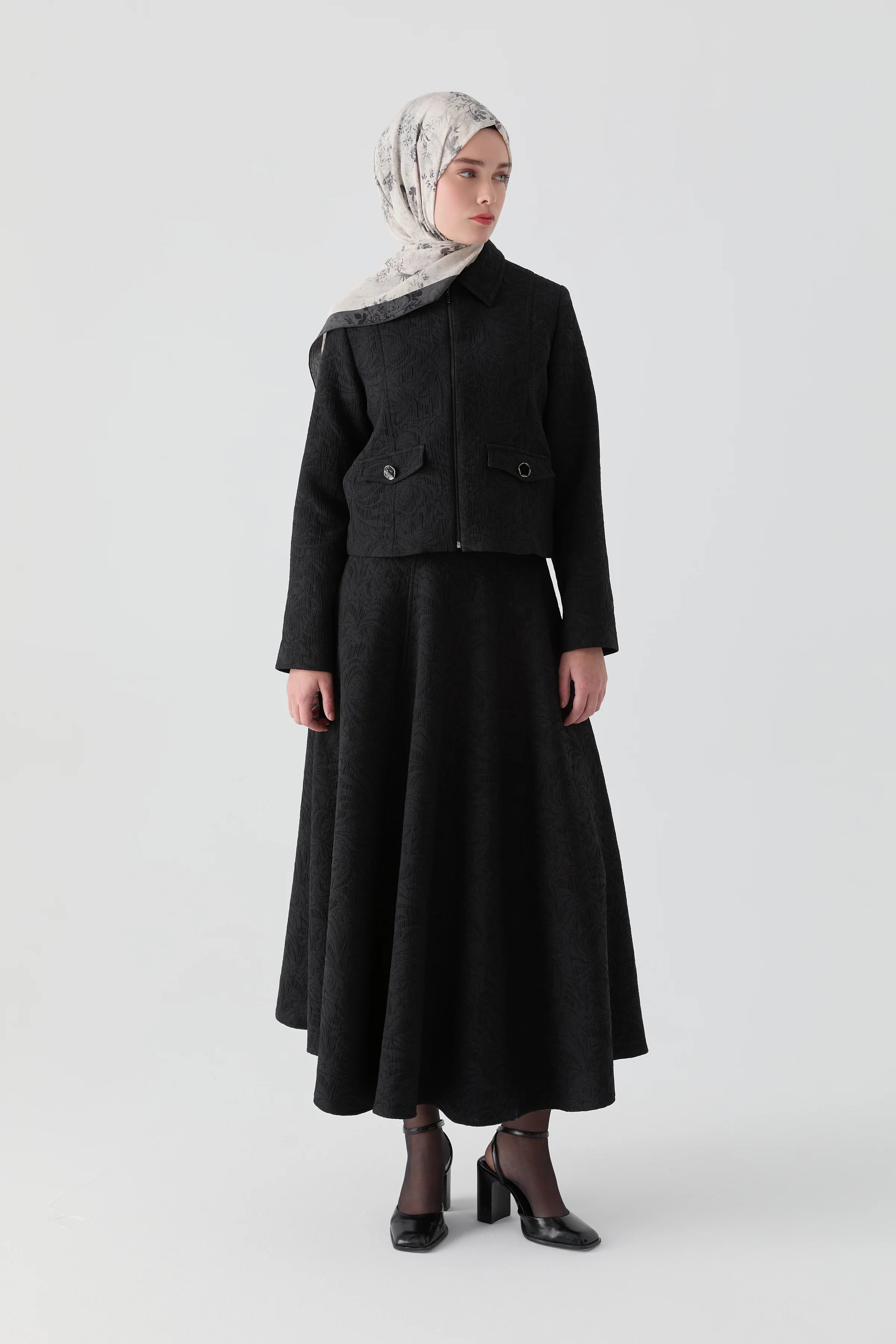 Kapitone Ceket Etek Takım - Siyah TUGBA