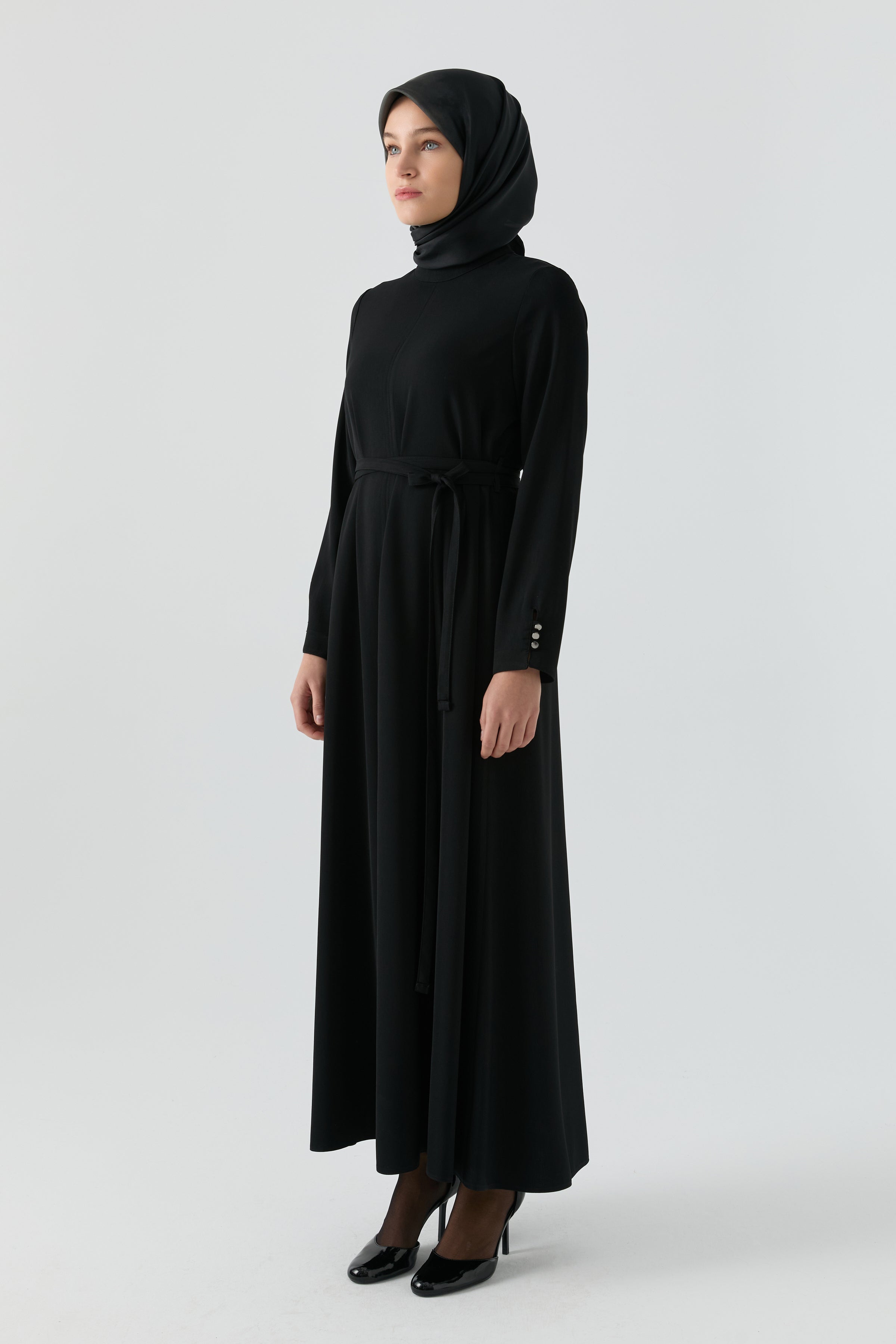 Kolları Düğme Detaylı Elbise - Siyah TUGBA