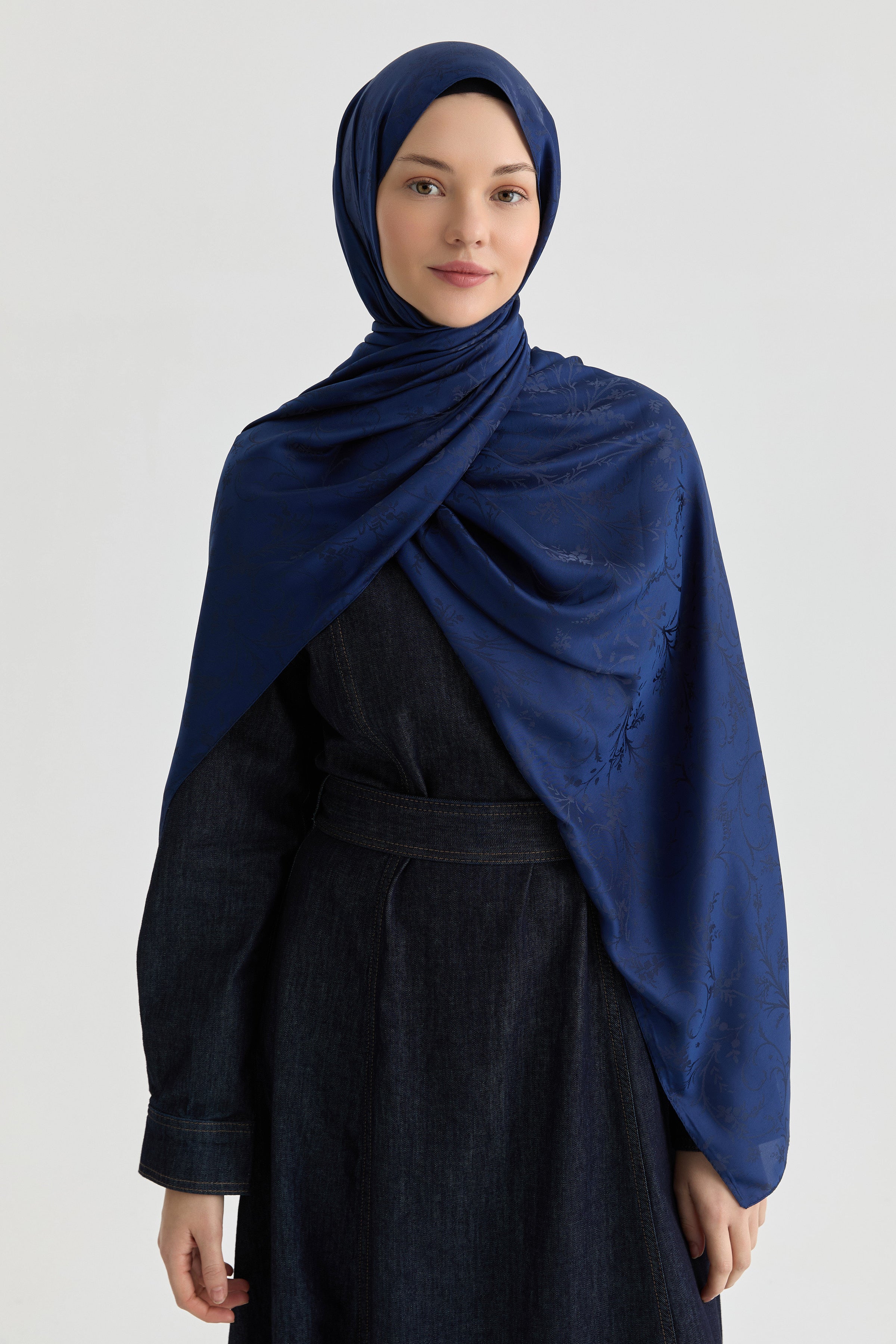 Elif Jakar Natural Şal - Lacivert TUGBA