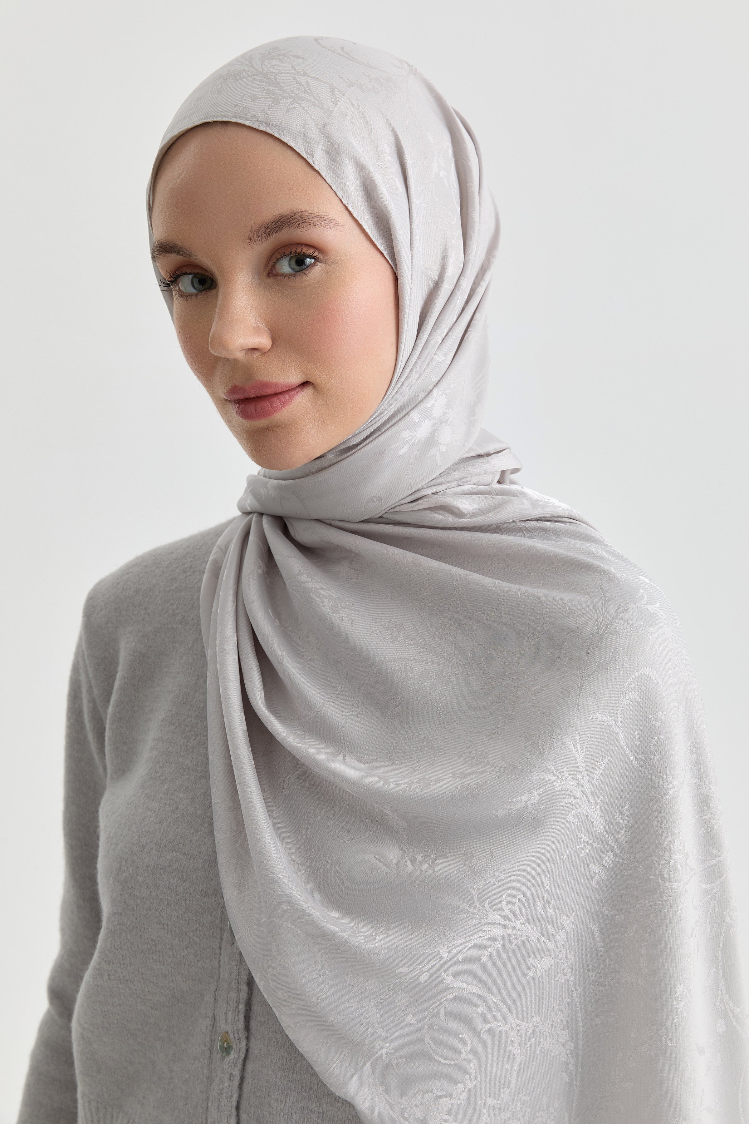 Elif Jakar Natural Şal - Gümüş TUGBA