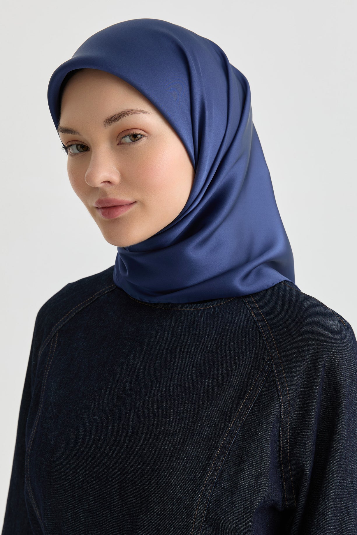 Plain Color Silk Scarf – TUĞBA