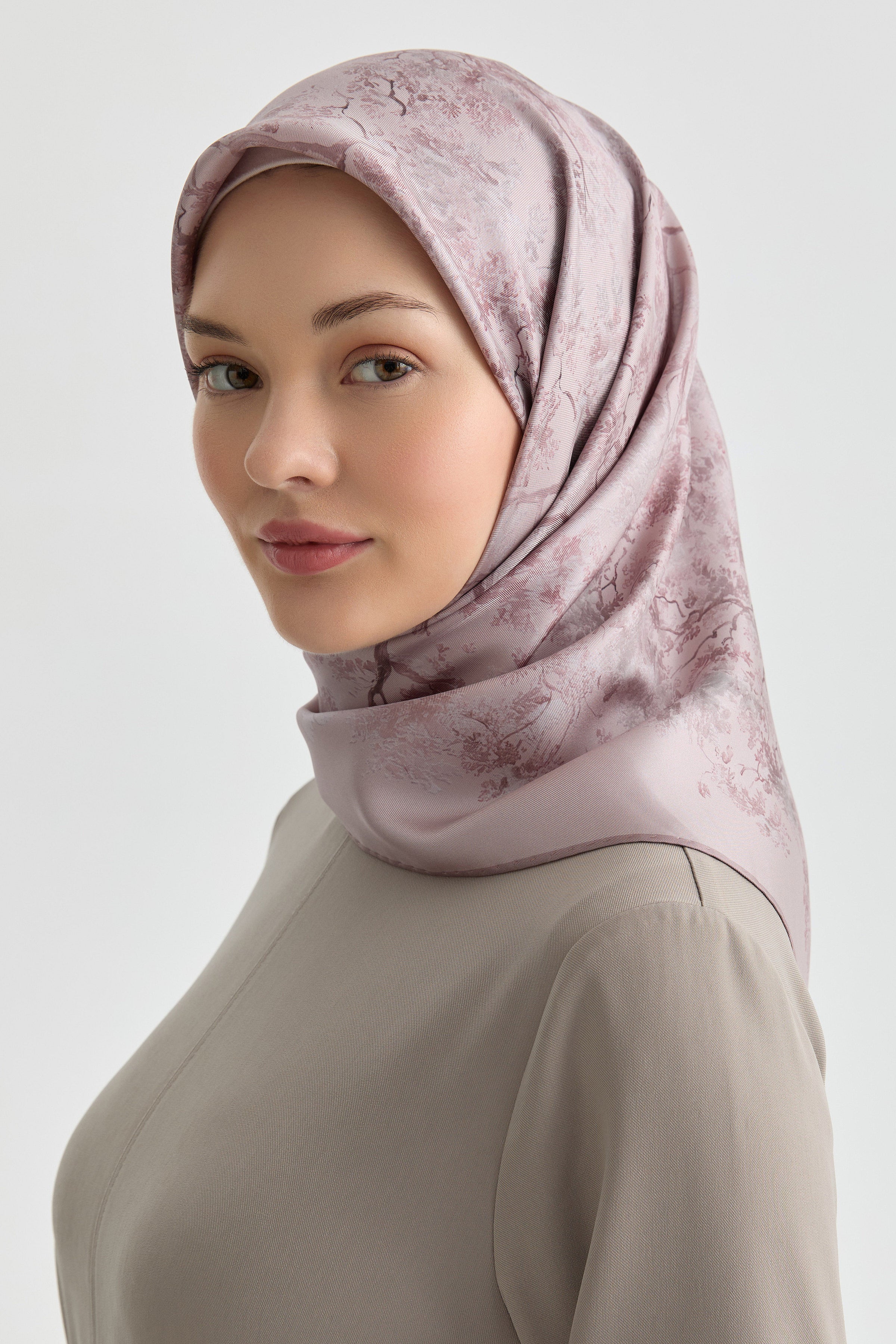 Belva Twill İpek Eşarp - Lila TUGBA