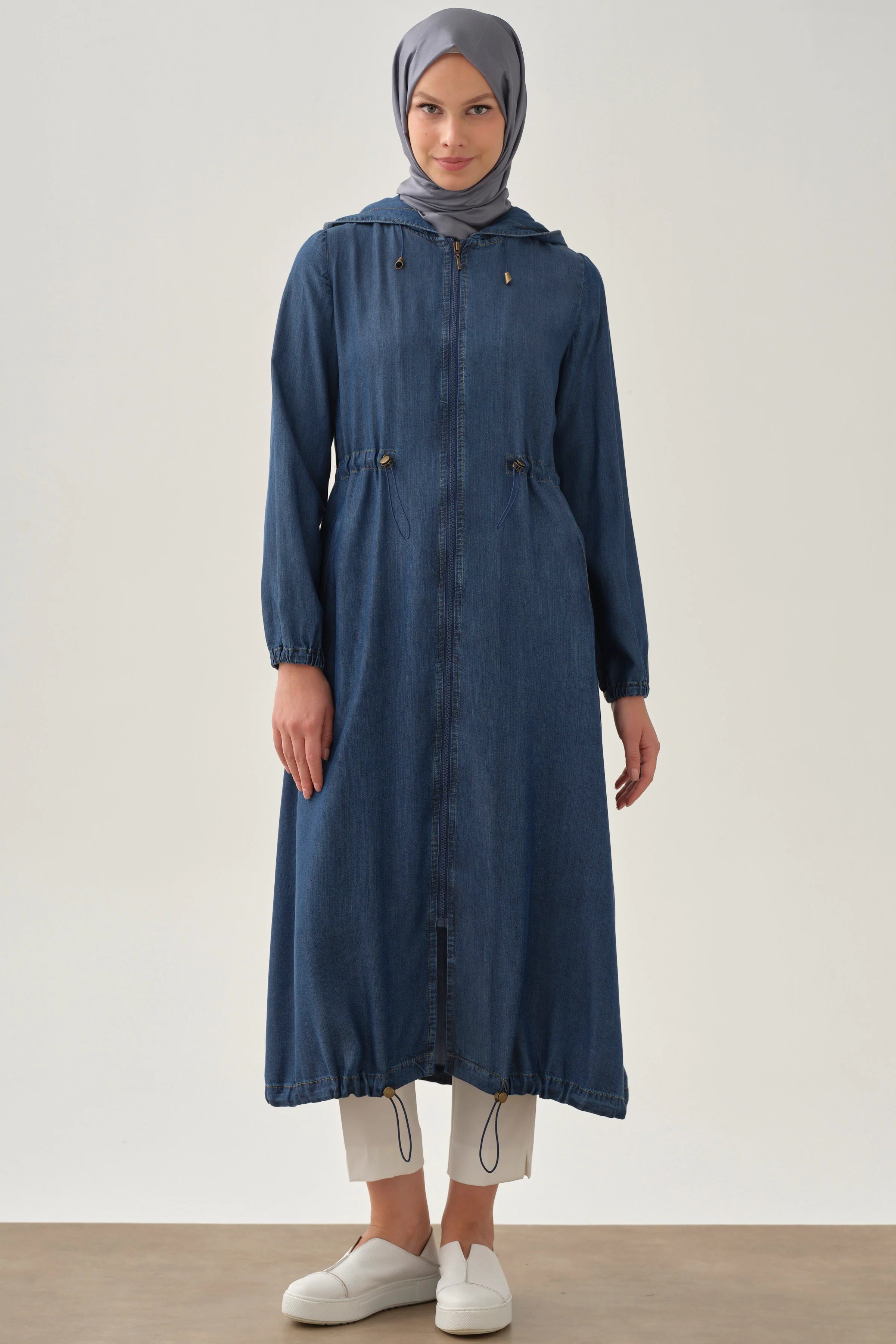 Kapüşonlu Lastik Detaylı Giy-Çık - İndigo TUGBA