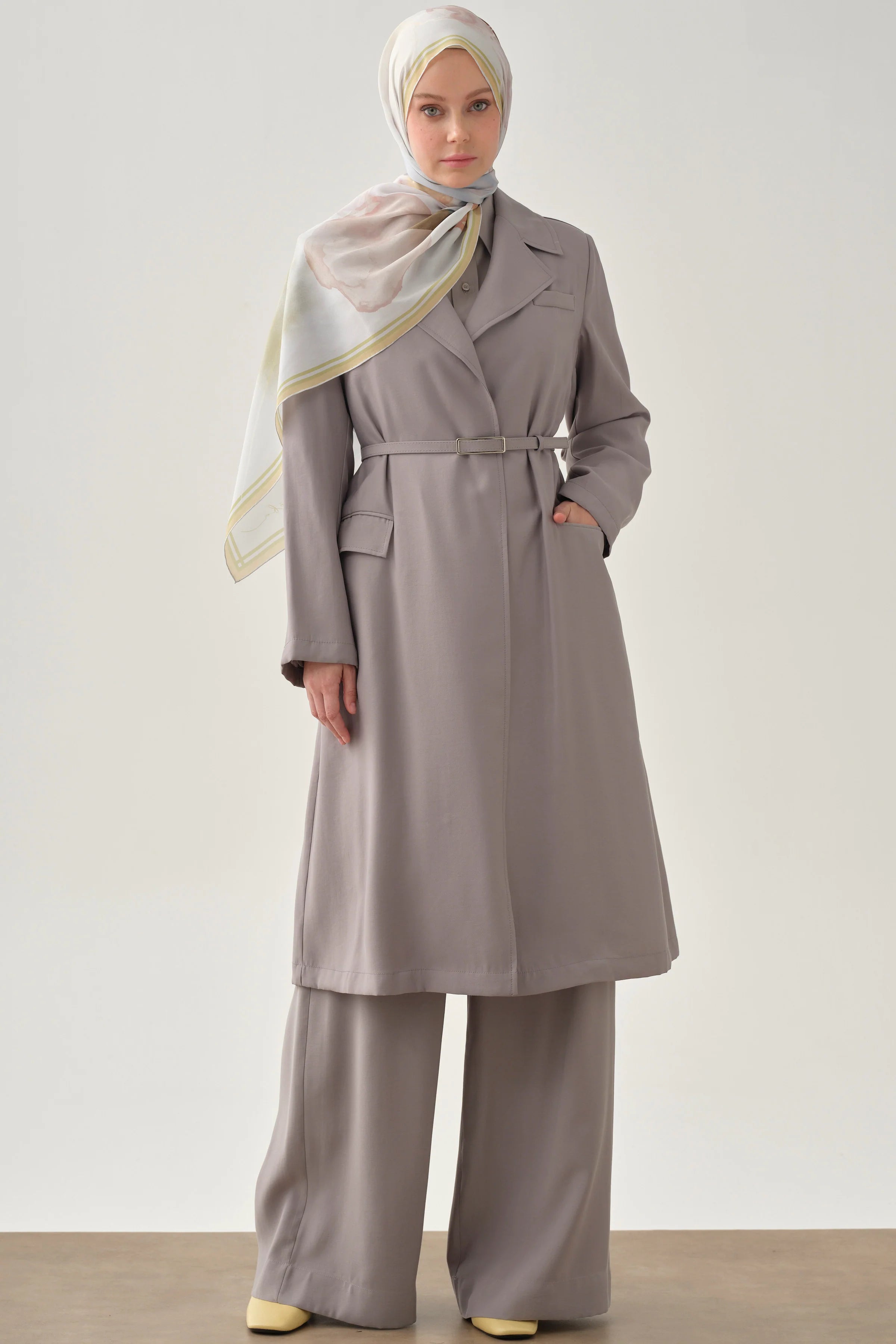 Kemerli Uzun Ceket - Gri TUGBA