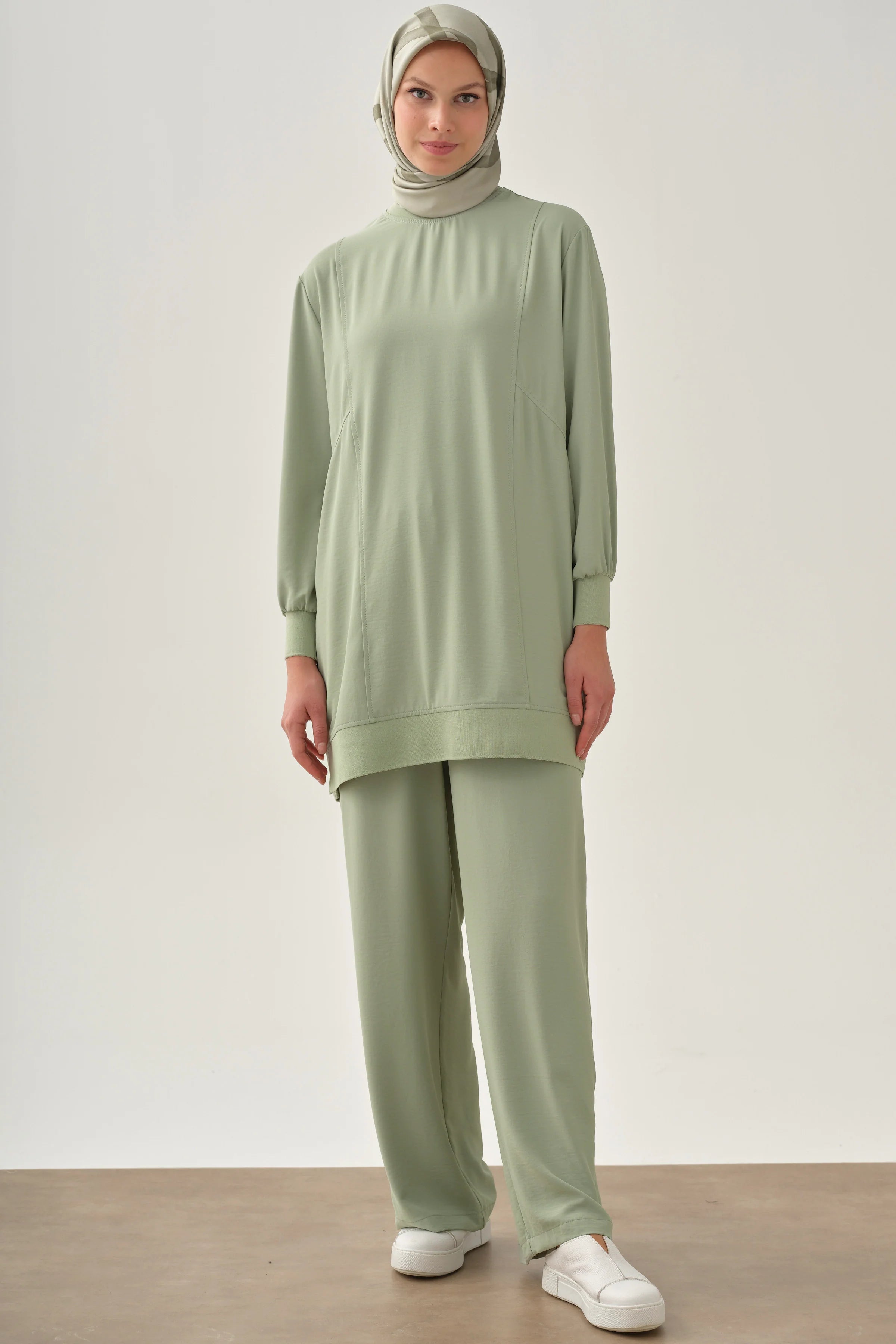 Kesik Detaylı Ribanalı Tunik - Mint TUGBA