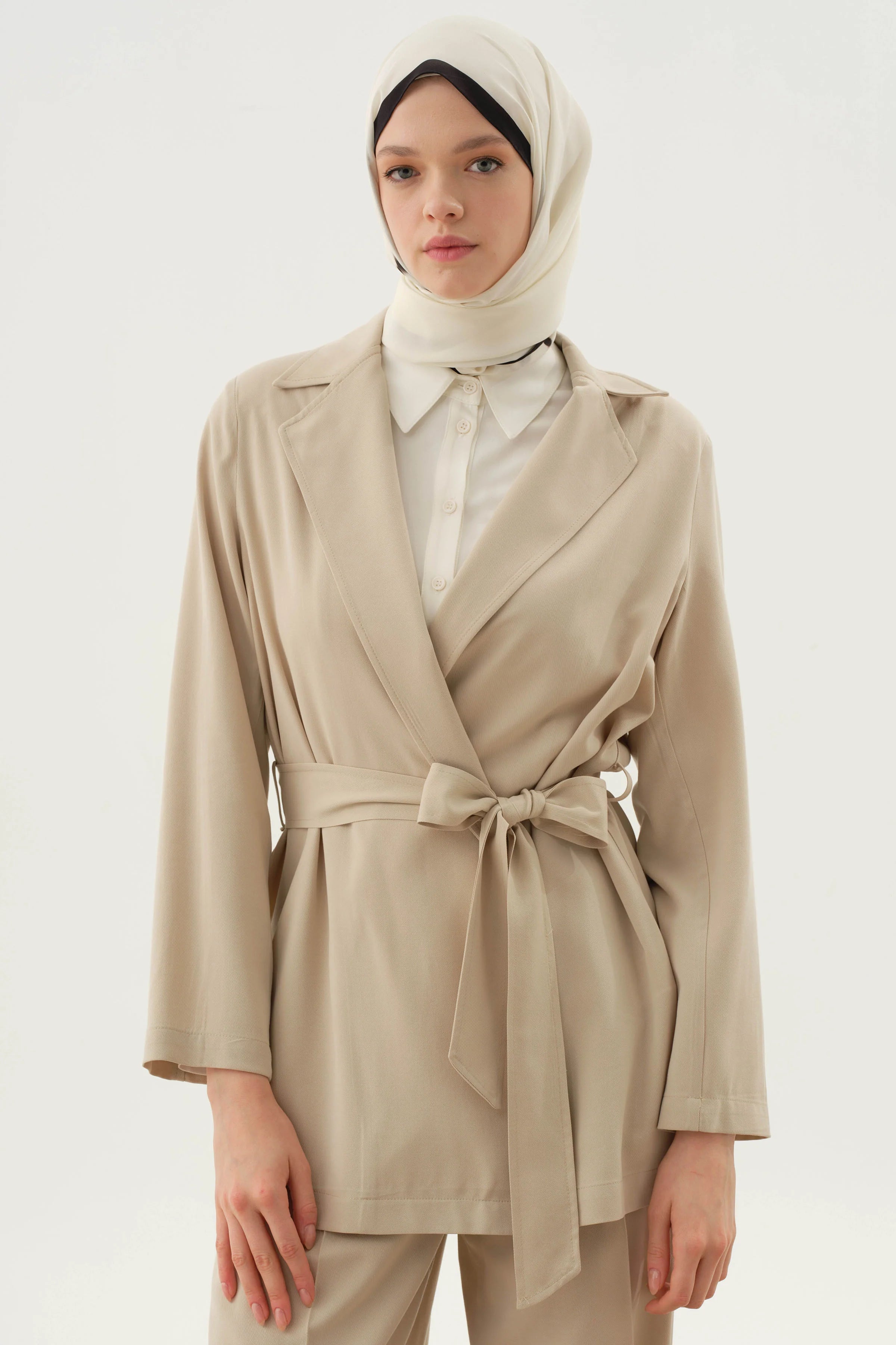 Kuşaklı Blazer Ceket - Bej TUGBA