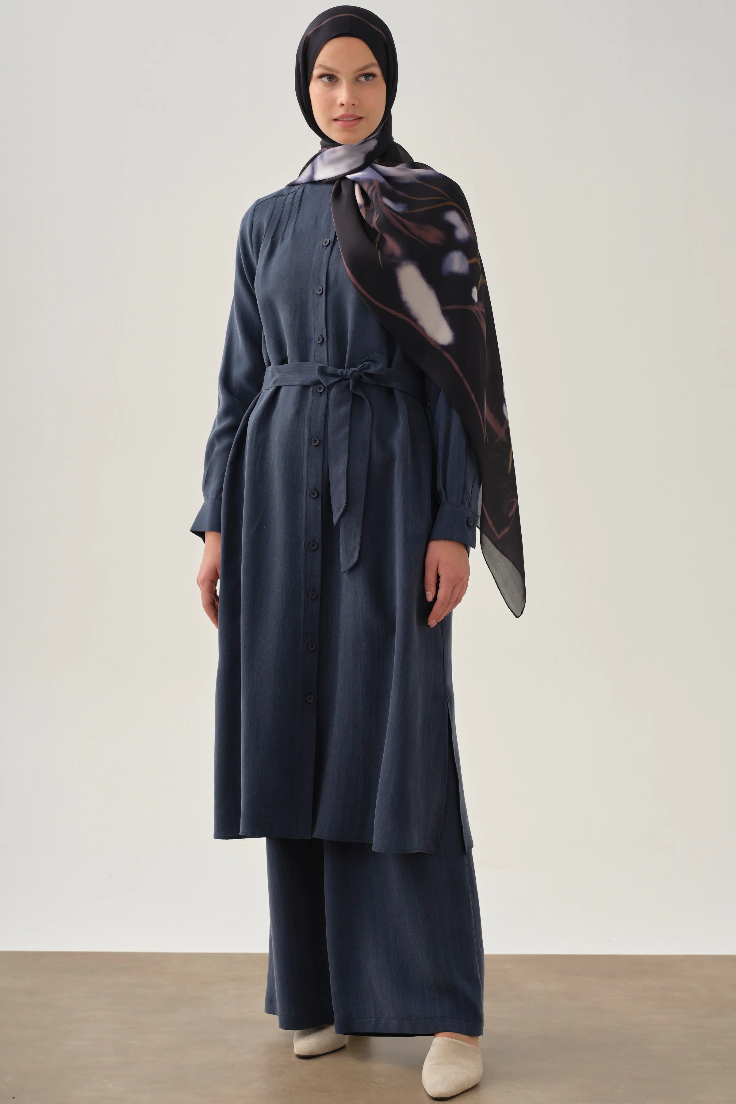 Nervür Detaylı Uzun Tunik - Lacivert TUGBA