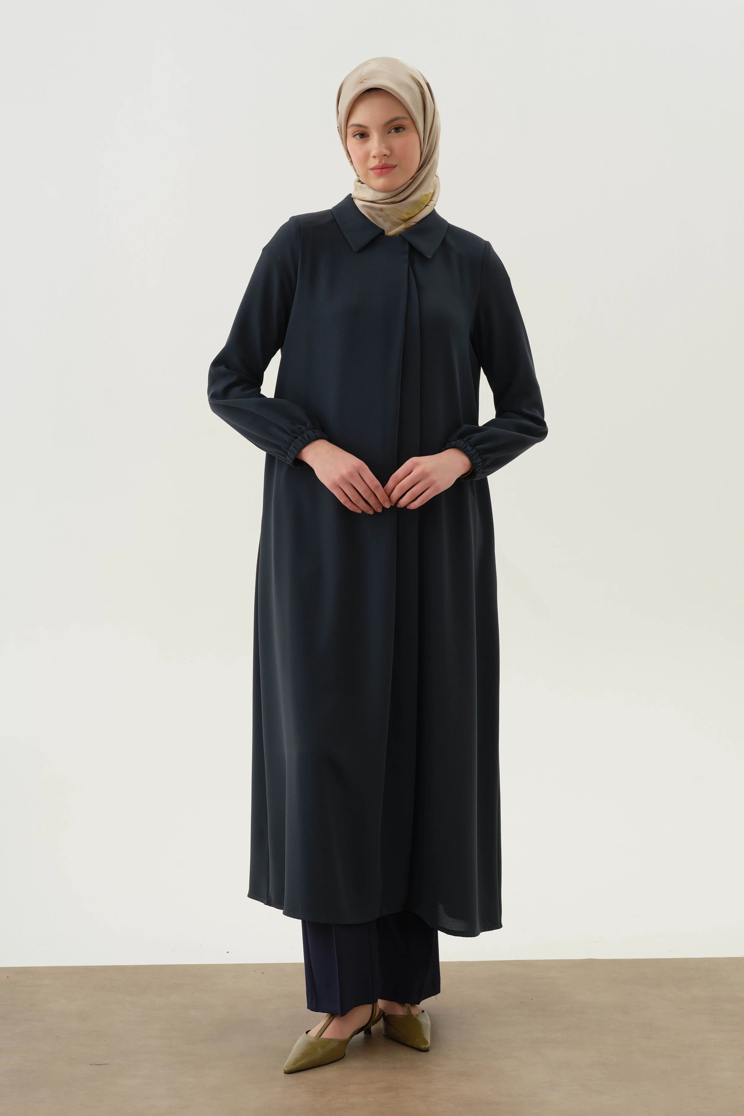 Pile Detaylı Kol Lastikli Ferace - Yeşil TUGBA