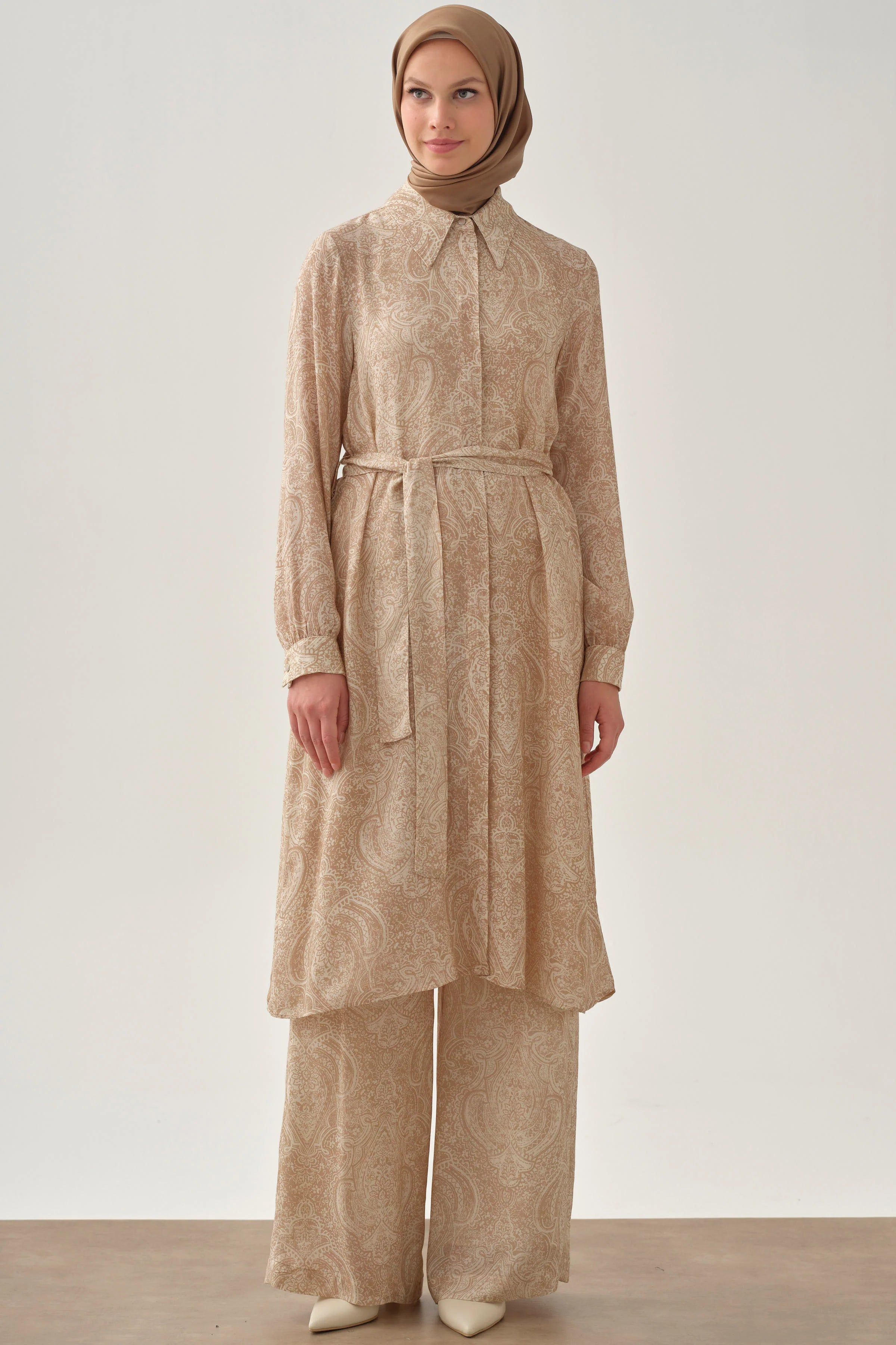 Şal Desenli Kuşaklı Tunik - Bej TUGBA