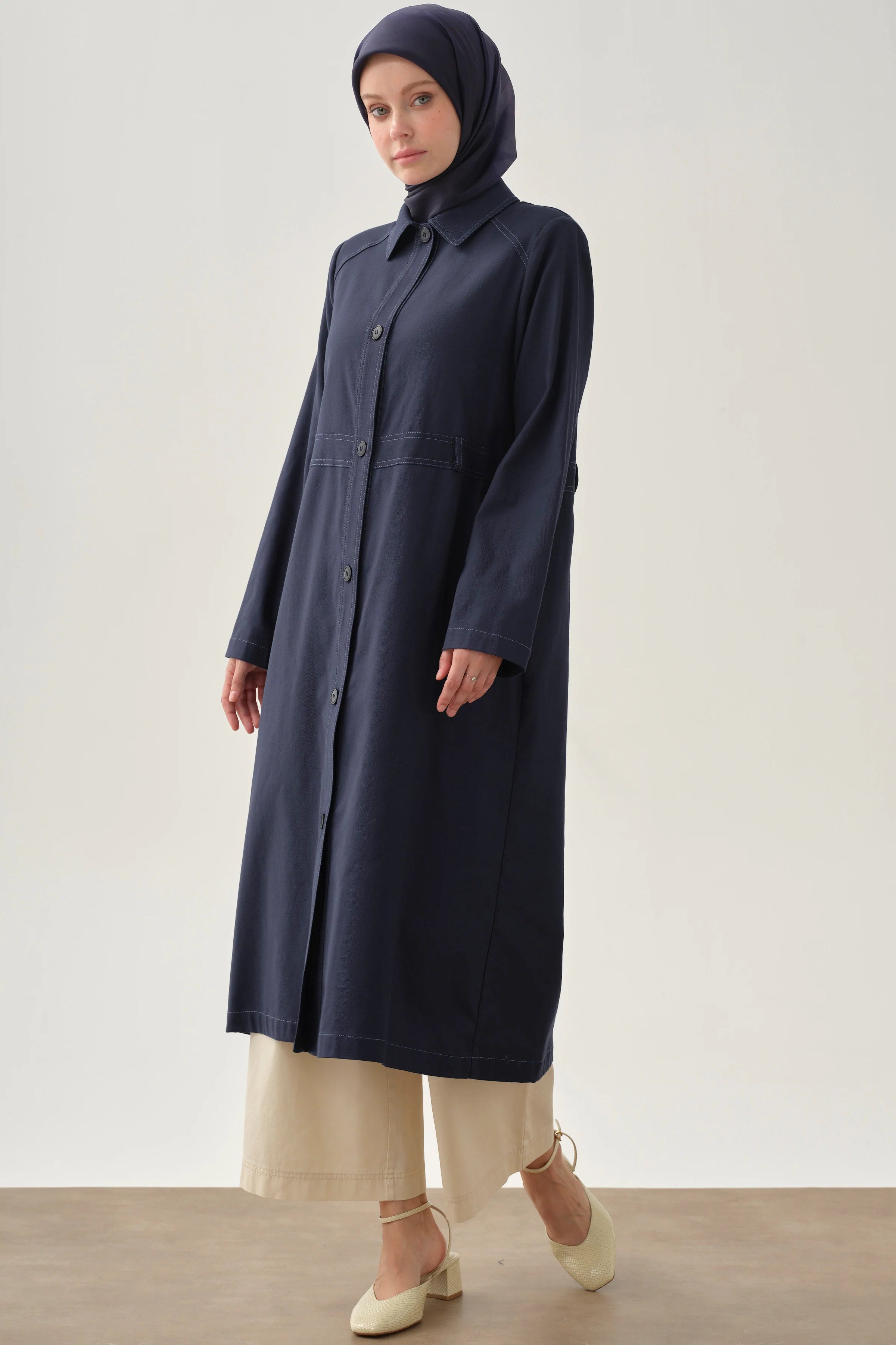 Sırt Detaylı Giy-Çık - Lacivert TUGBA