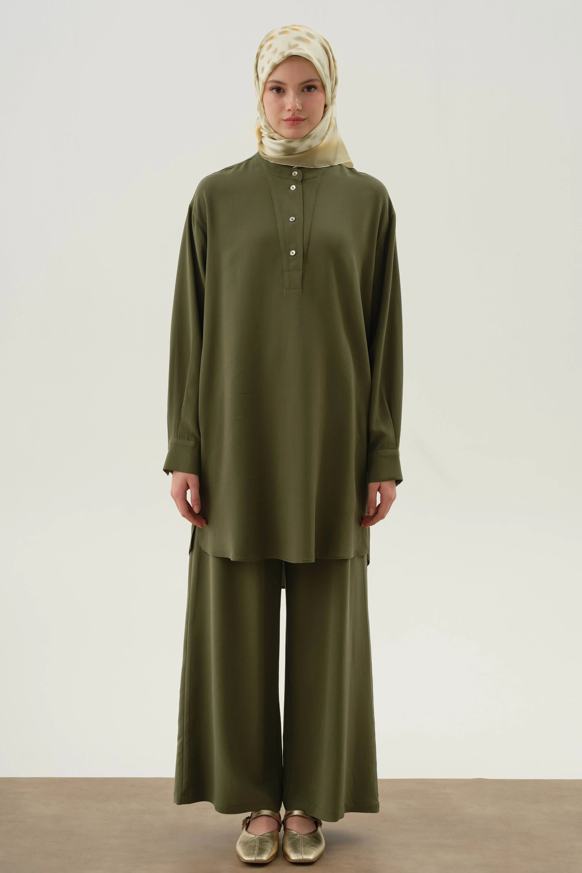 Yarım Patlı Asimetrik Tunik - Haki TUGBA