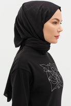 Puan Kare Desen Viskon Şal - Siyah TUGBA