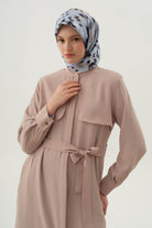 Rüzgarlık Detaylı Kuşaklı Ferace - Bej TUGBA