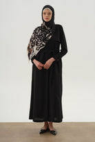 Rüzgarlık Detaylı Kuşaklı Ferace - Siyah TUGBA