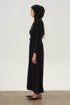 Rüzgarlık Detaylı Kuşaklı Ferace - Siyah TUGBA