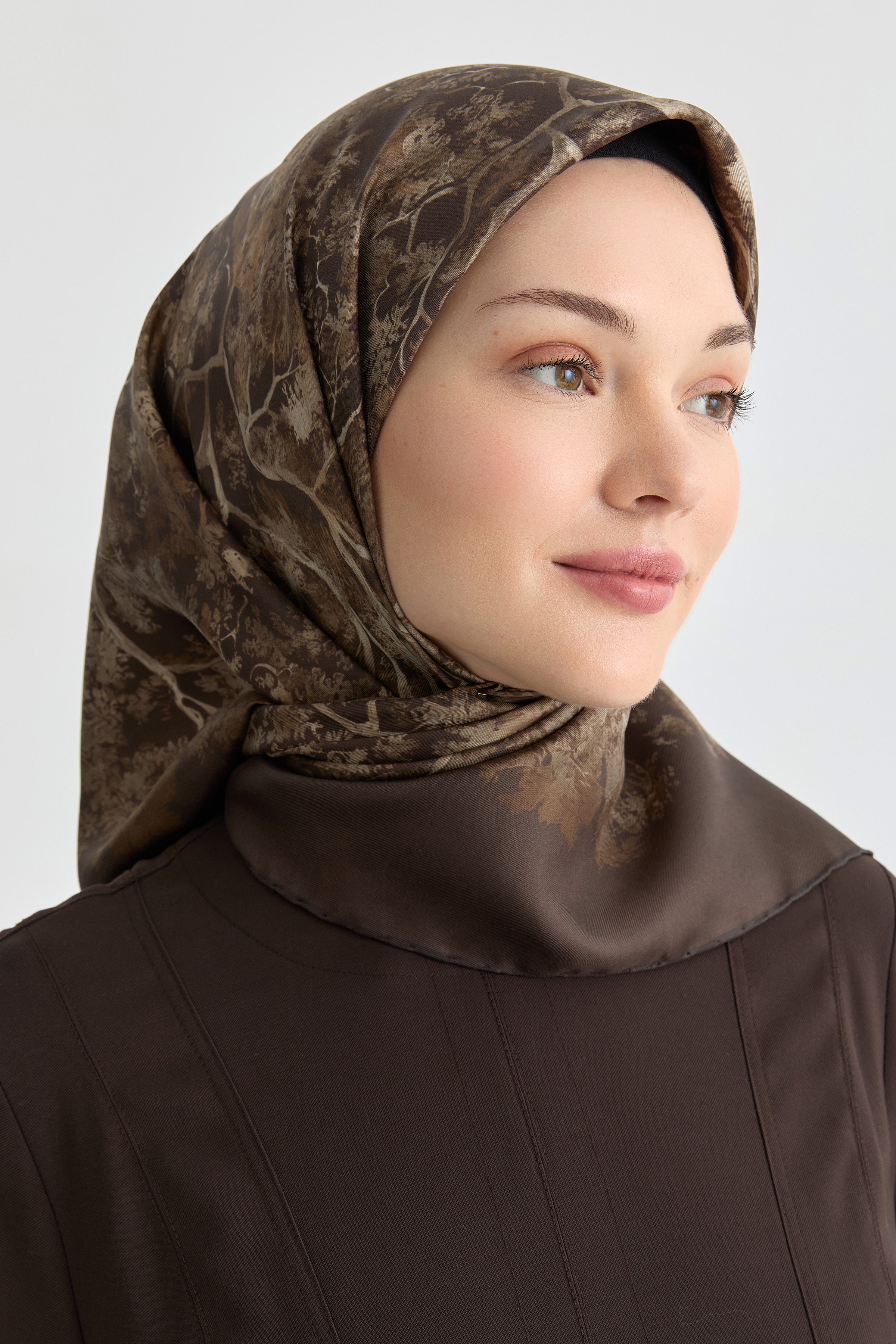 Belva Twill İpek Eşarp - Kahve TUGBA