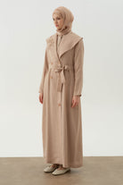 Şal Yaka Nakış Detaylı Pardesü - Bej TUGBA