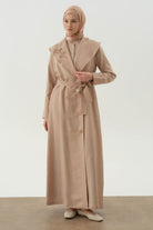 Şal Yaka Nakış Detaylı Pardesü - Bej TUGBA