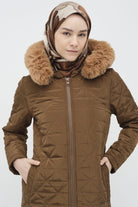 Seyyar Kürklü Kapüşonlu Kapitone Manto - Camel TUGBA