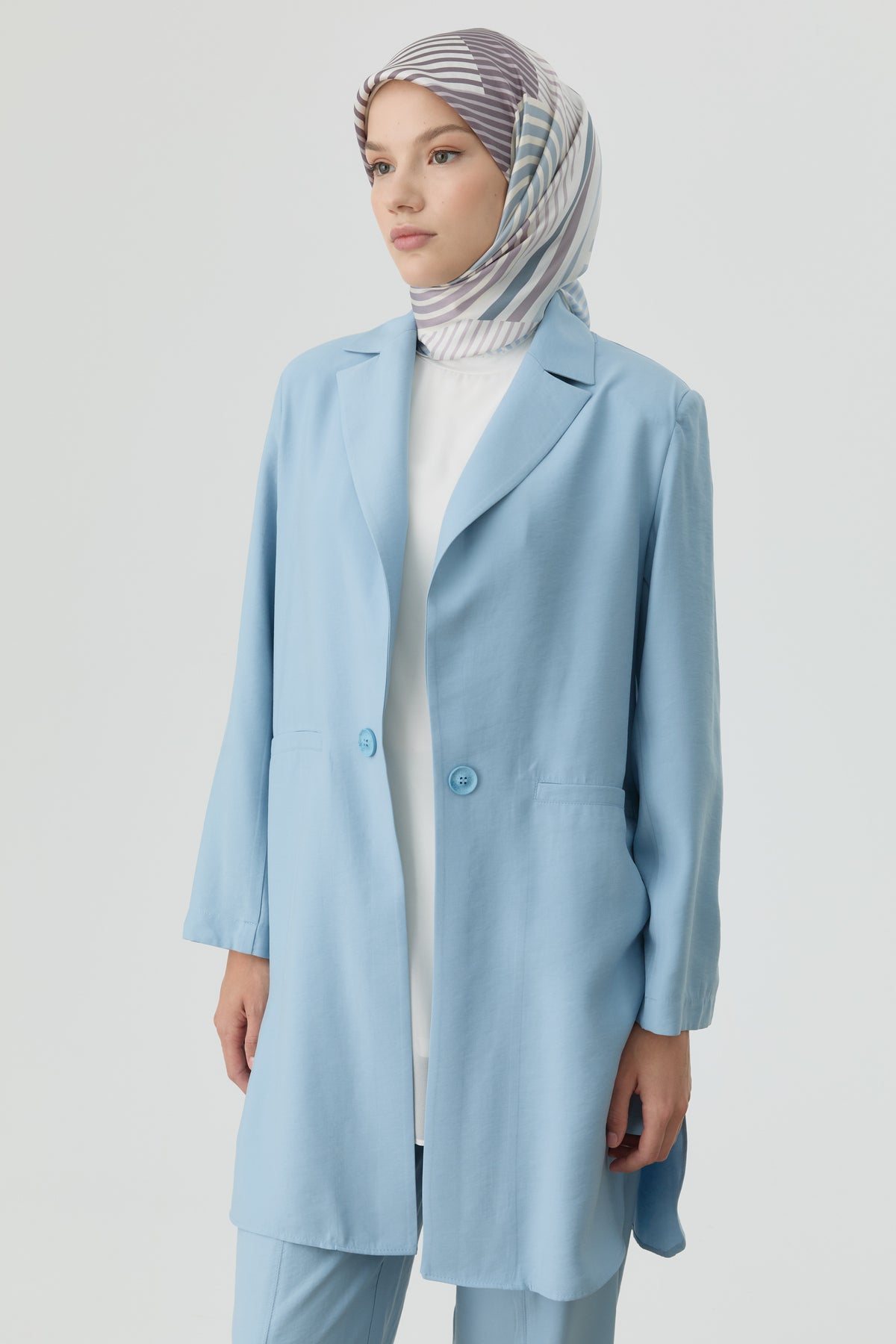 Süs Düğmeli Blazer Ceket - Aqua TUGBA