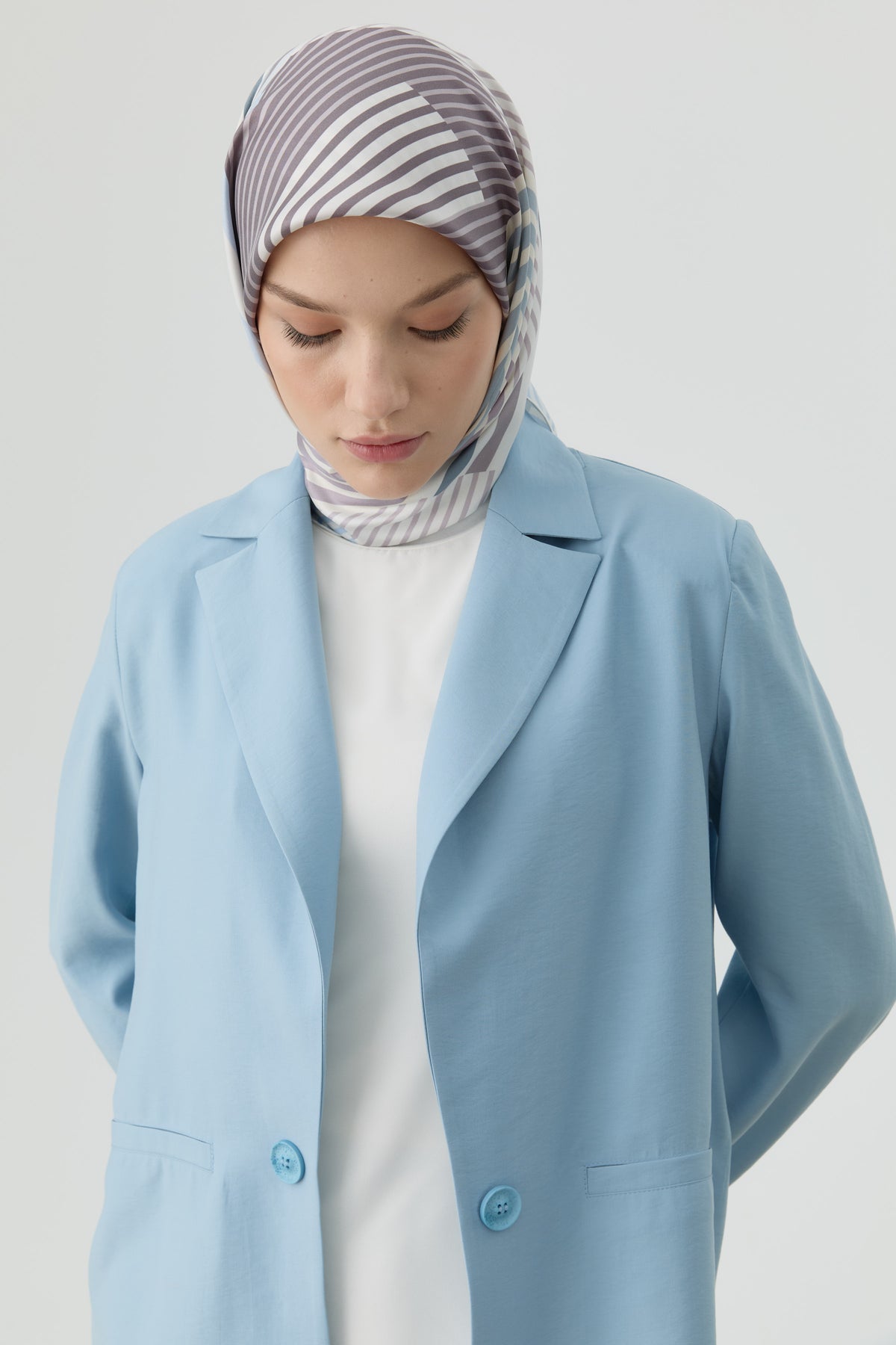 Süs Düğmeli Blazer Ceket - Aqua TUGBA
