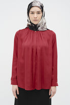 Ters Gizli Patlı Pileli Gömlek - Kırmızı TUGBA