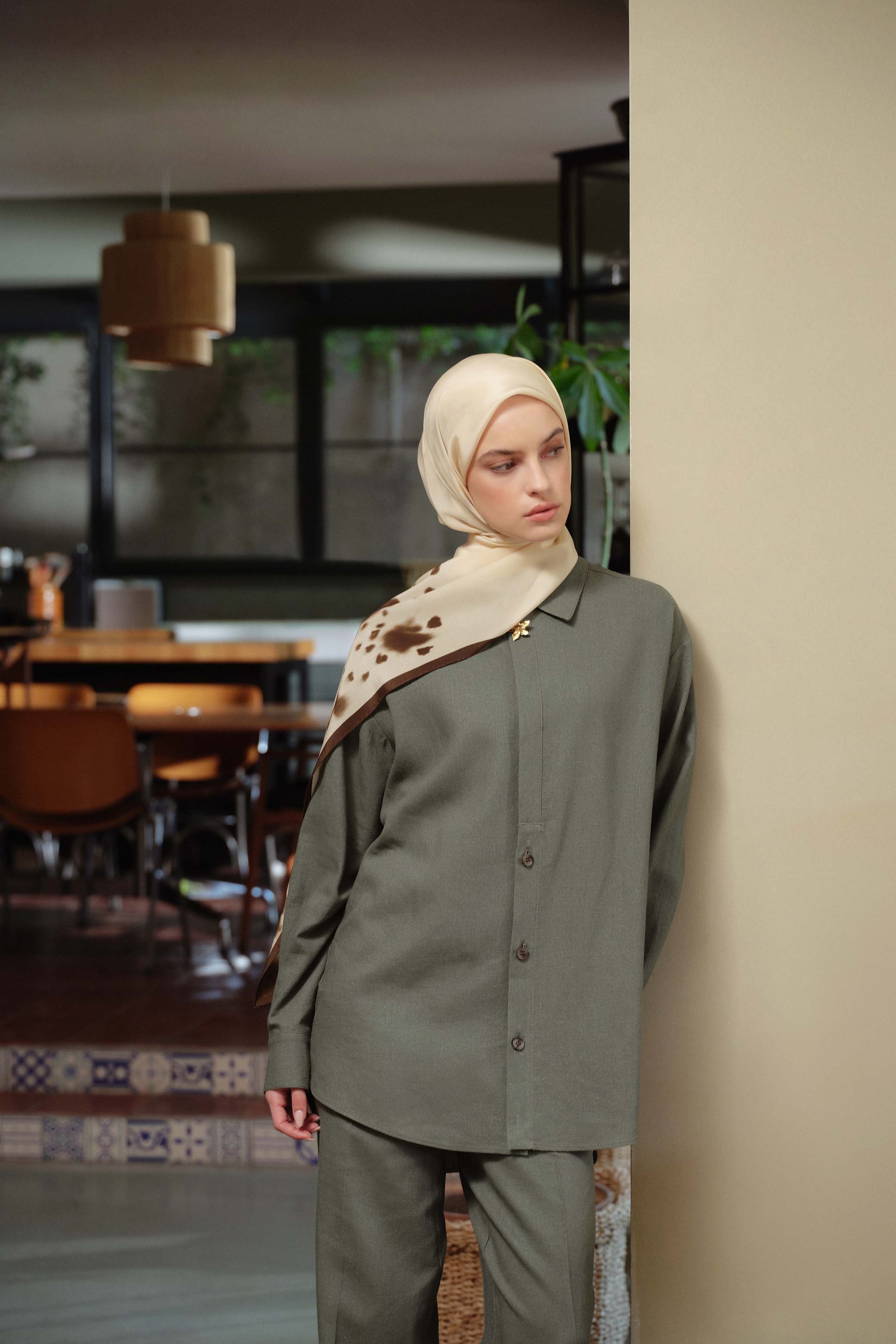 Reverse Closure Linen Shirt - Khaki – TUĞBA