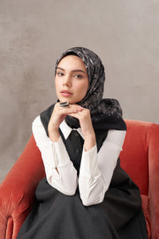 Belva Twill İpek Eşarp - Siyah TUGBA