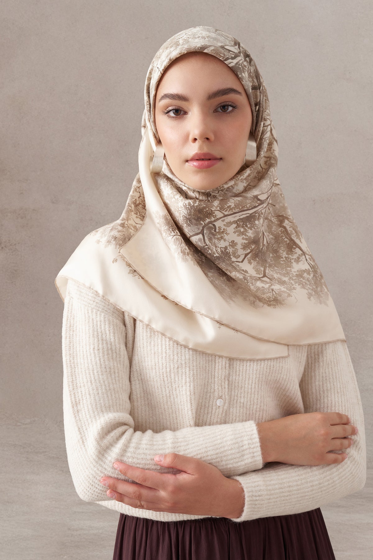 Belva Twill İpek Eşarp - Bej TUGBA
